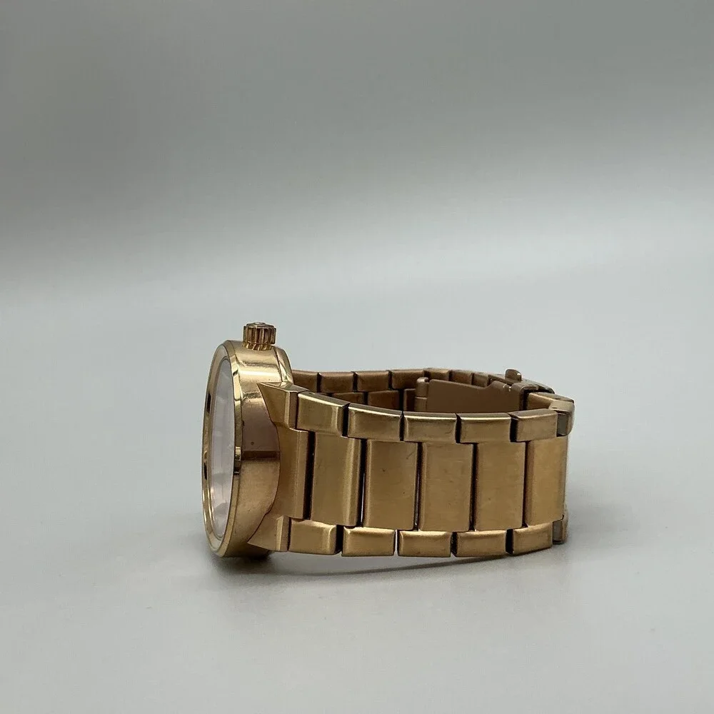 Nixon see photos
